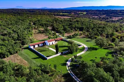 Image de Maison de vacances Krnica pour 6 personnes avec 2 chambres Ă coucher - Maison mitoyenne
