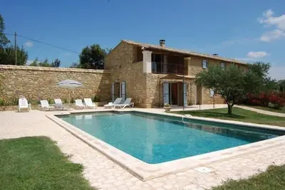 Image de Maison de vacances Uzès pour 1 - 8 personnes avec 4 chambres à coucher - Maison de vacances