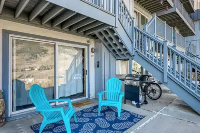 Image de 1-bedroom condo just 10 minutes from Keystone Ski Resort with lake views