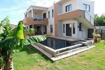 Image de P’tit Komfor Villa in Albion west coast with private pool and 250m from beach