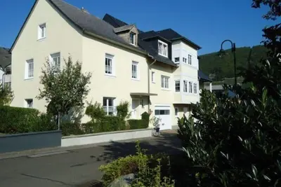 Image de Maison de vacances Trittenheim pour 2 - 7 personnes avec 3 chambres à coucher - Maison jumelée
