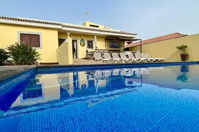 Image de Maison de vacances Las Galletas pour 1 - 20 personnes avec 6 chambres à coucher - Maison de vacances