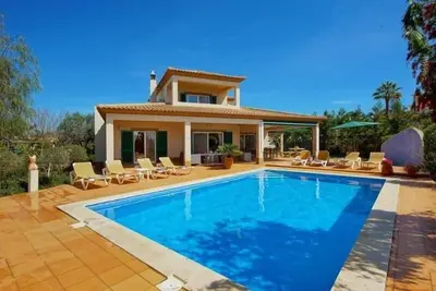 Image de Maison de vacances Estombar pour 1 - 9 personnes avec 4 chambres à coucher - Domicile de vacance de
