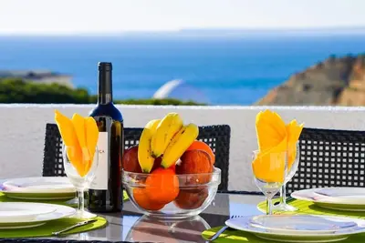 Image de Appartement de vacances Carvoeiro pour 1 - 4 personnes avec 2 chambres à coucher - Maison mitoyenne