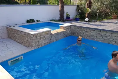 Image de Maison de vacances Tar pour 1 - 6 personnes avec 3 chambres à coucher - Maison jumelée