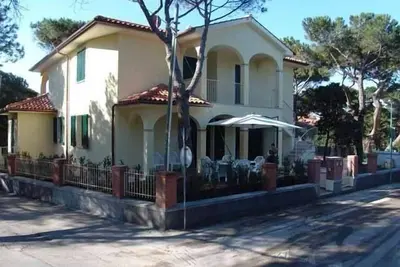 Image de Appartement de vacances Castagneto Carducci pour 1 - 7 personnes avec 3 chambres à coucher - Logemen