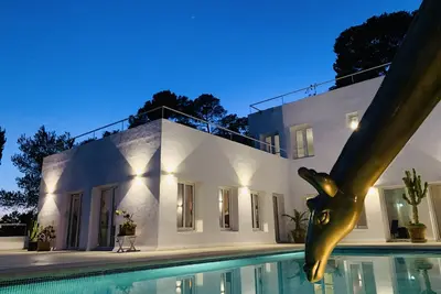 Villa Carrousel - soundsystem + decks included - best views