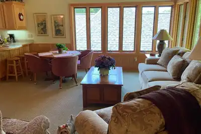 Image de Beautiful Guest House Near The Smokey Mountains. Propery Is For Vacation.