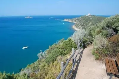 Image de Appartement de vacances Punta Ala pour 1 - 8 personnes avec 4 chambres à coucher - Maison mitoyenne