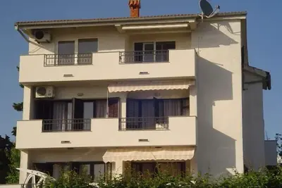 Image de Appartement de vacances Petrčane pour 1 - 4 personnes avec 2 chambres à coucher - Logement de vacanc