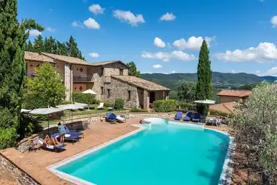 Image de Maison de luxe avec piscine en Ombrie