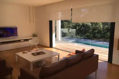 Image de Contemporary villa in the heart of the garrigue