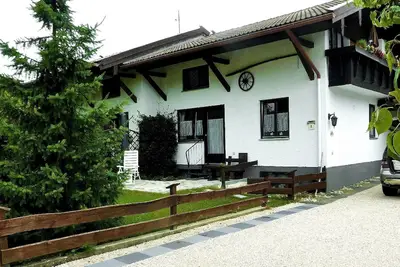 Image de Appartement de vacances Übersee pour 1 - 6 personnes avec 3 chambres à coucher - Maison jumelée