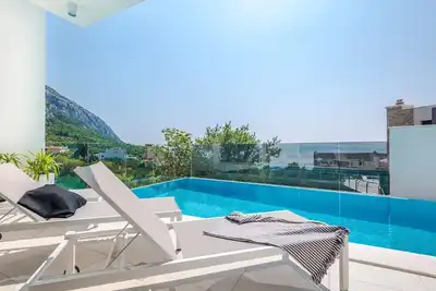 Image de Maison de vacances pour 8 personnes env. 200 qmà Veliko Brdo, Dalmatie (Biokovo)