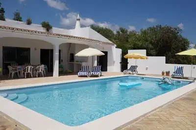 Image de Maison de vacances Santa Bárbara de Nexe pour 1 - 4 personnes avec 2 chambres à coucher - Maison de