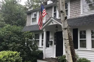 Image de Beautiful Osterville Home central to everything!