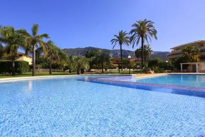 Image de Lujoso triplex en residencial azahares