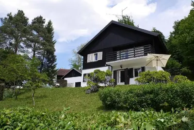 Image de Maison de vacances Tuhelj pour 2 - 4 personnes avec 1 chambre à coucher - Ferme