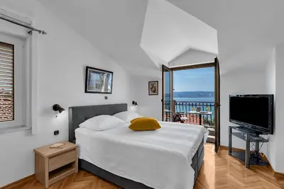 Image de Appartement de vacances Omiš pour 3 - 4 personnes avec 1 chambre à coucher - Logement de vacances da