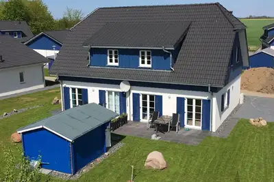 Image de Maison de vacances Altefähr pour 1 - 7 personnes avec 3 chambres à coucher - Maison jumelée