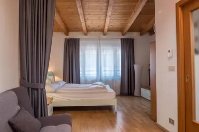Image de Appartement de vacances moderne \"5. Piano - Bolzano\" avec Wi-Fi et climatisation