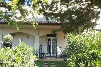 Image de Private villa with 4000 square meters of greenery and swimming pool
