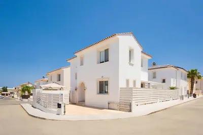 Image de Newly refurbished 2024 3 bed villa with private pool in fantastic location