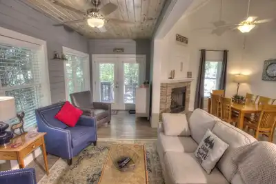 Image de Alpine Bear Trail - Comfortable Townhome in the Innsbruck Golf Community