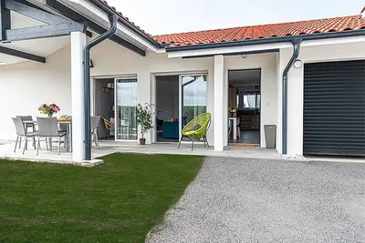 Image de Villa neuve accessible 5/7 pers avec piscine