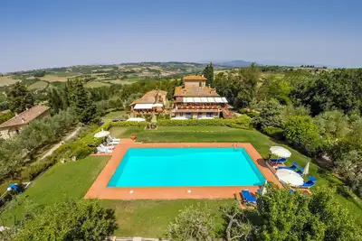 Image de Fantastique appartement rustique de deux chambres