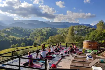 Image de Perfect for - intimate wedding, a college reunion, birthday party & hikes.
