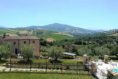Image de Agriturismo Il Vecchio Acero - Girasole Apartment