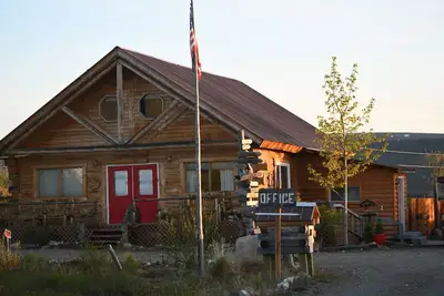 Image de Earthsong Lodge -Two Room Cabin