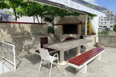 Image de Appartement de vacances Makarska pour 1 - 7 personnes avec 3 chambres à coucher - Maison mitoyenne