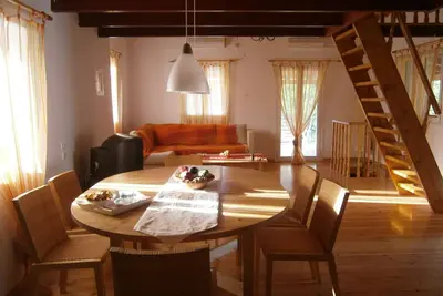 Cottage house of 80 sq. m. in Dremi Vromovrisi Kalamata