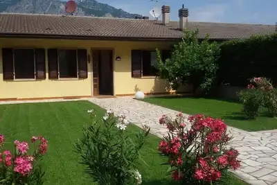 Image de Appartement de vacances Navene pour 3 - 6 personnes avec 3 chambres à coucher - Maison mitoyenne