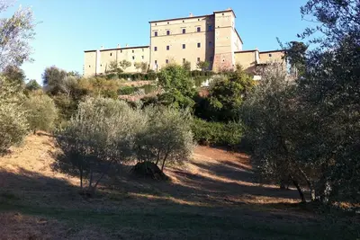 Image de The Granary- 3 Bedroom Apartment in Medieval Castle with huge living room