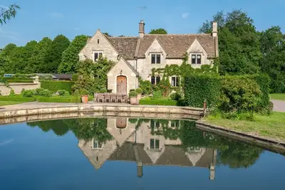 Image de Grindstone Mill - sleeps 12 guests  in 6 bedrooms