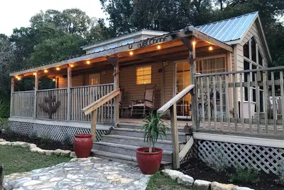 Image de Cowboy Cabin with Lake Views - perfect for a weekend getaway