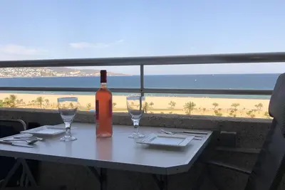 Image de Primera linea de mar. Vistas espectaculares.