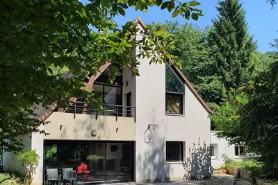 Image de Maison d'architecte avec un grand jardin - Paris/Saclay