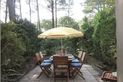 Image de Cottage 2 Lovely peaceful Cottage on golf course, 5min from sea, surf and lake