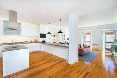 Combro Luxury Apartment Ac Parking Tram28