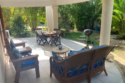 Image de Attractive self contained apartment in a 2 storey villa Spacious & well equipped