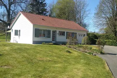 Image de gîte avec jacuzzi, au départ de la vallée de la course maison individuelle