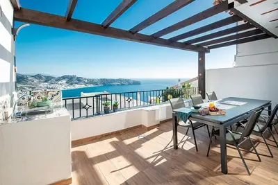Image de Andalucía, espléndida vista entre mar y montaña