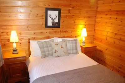 Image de Cosy Rowan (3) woodland lodge by Killin, Loch Tay