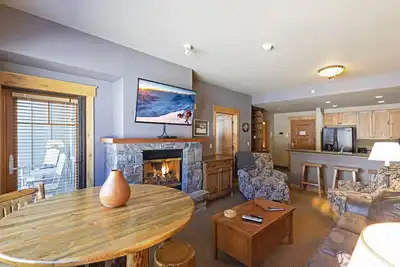 Top floor ski condo with direct ski in and out. Hiking and biking too! Hot tub