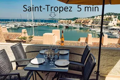 Image de Luxe Penthouse Les Pieds dans l'Eau Saint-Tropez! 4