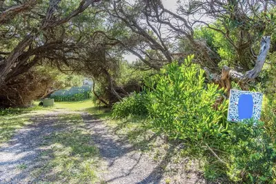 Image de Coastal Hideaway  – Venus Bay's Coastal Charm  (First Estate)